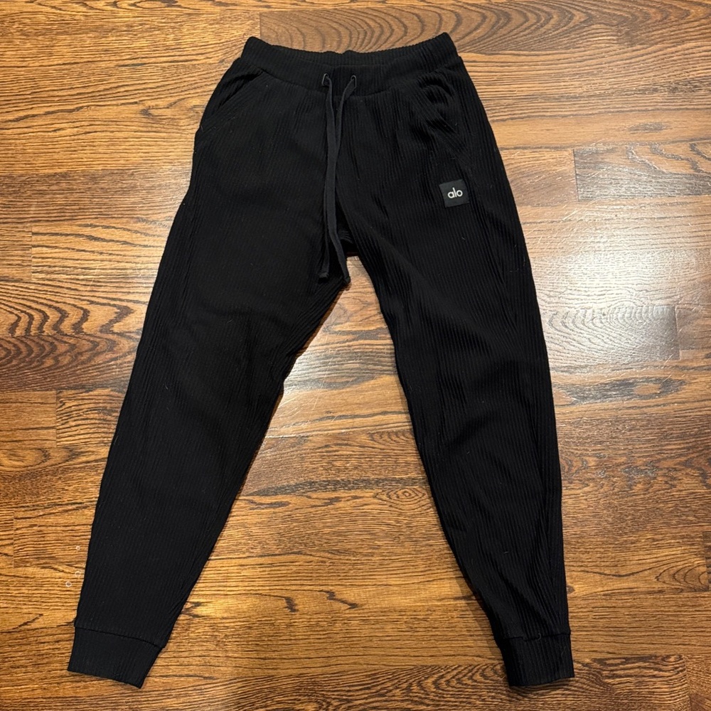 ALO Yoga Sweatpants